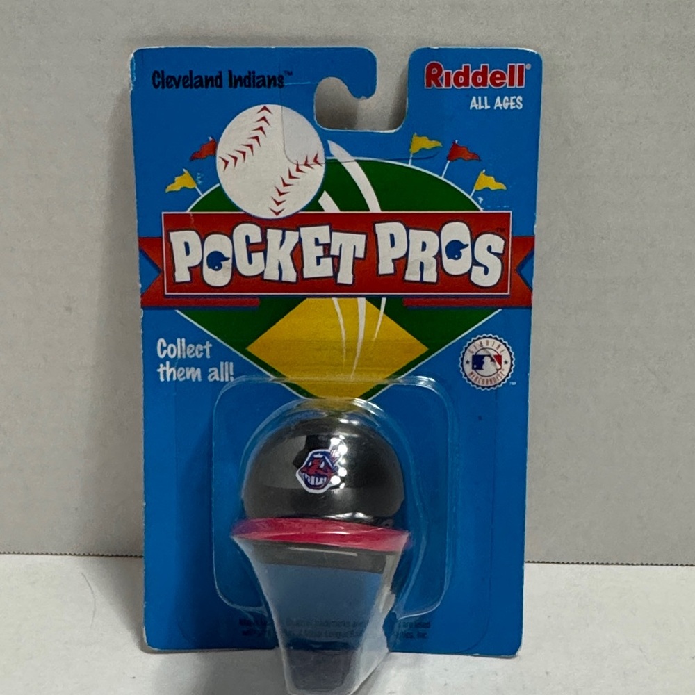 Riddell Pocket Pros Mini Helmet - Black and Pink